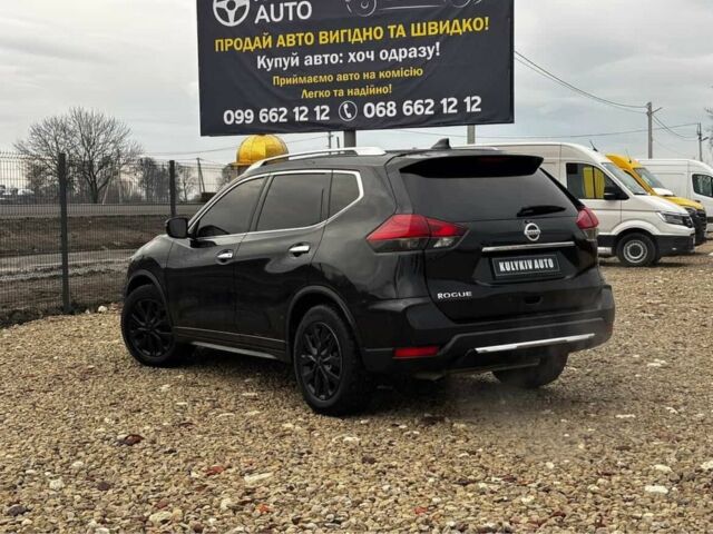 Чорний Ніссан Rogue, об'ємом двигуна 0 л та пробігом 177 тис. км за 11600 $, фото 6 на Automoto.ua