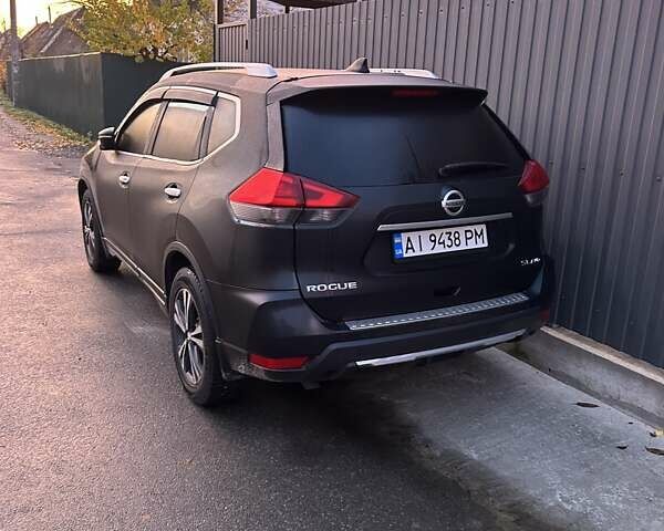 Черный Ниссан Rogue, объемом двигателя 2.49 л и пробегом 102 тыс. км за 15500 $, фото 1 на Automoto.ua