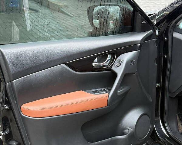 Чорний Ніссан Rogue, об'ємом двигуна 2.49 л та пробігом 147 тис. км за 13200 $, фото 14 на Automoto.ua