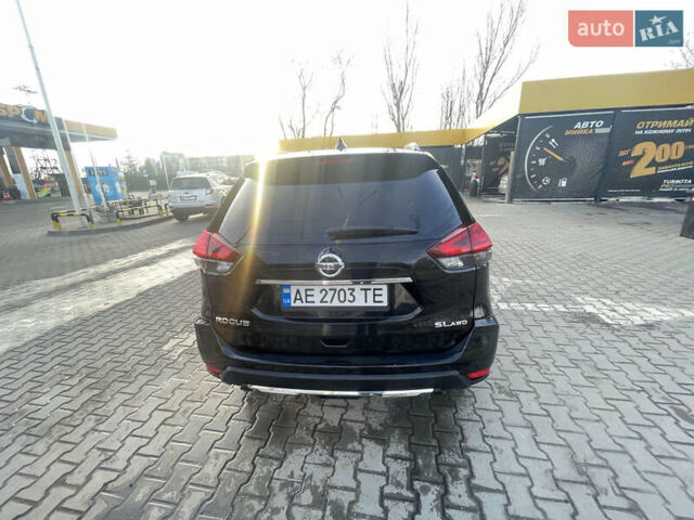 Черный Ниссан Rogue, объемом двигателя 2.5 л и пробегом 120 тыс. км за 16500 $, фото 5 на Automoto.ua