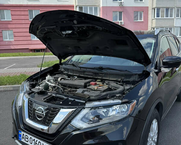 Черный Ниссан Rogue, объемом двигателя 2.49 л и пробегом 115 тыс. км за 14900 $, фото 7 на Automoto.ua