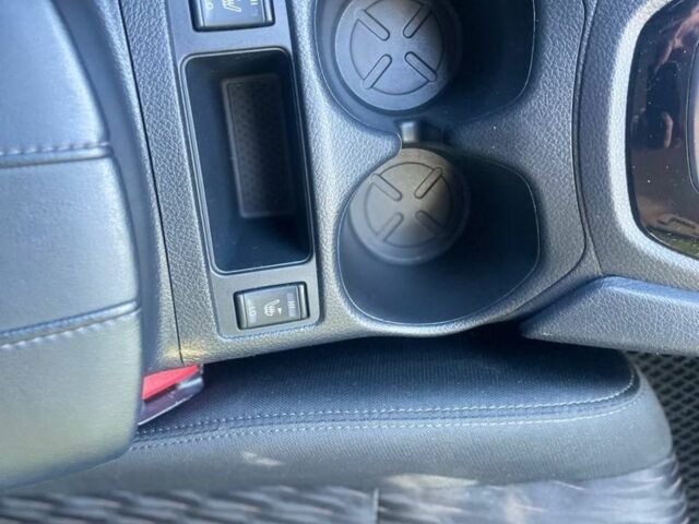 Черный Ниссан Rogue, объемом двигателя 2.5 л и пробегом 118 тыс. км за 15500 $, фото 9 на Automoto.ua