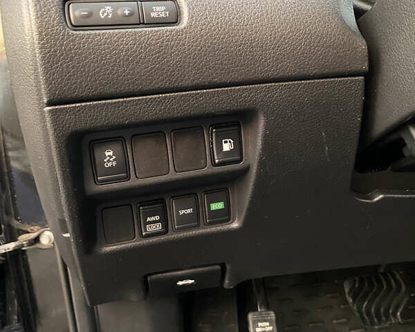 Чорний Ніссан Rogue, об'ємом двигуна 2.5 л та пробігом 63 тис. км за 15000 $, фото 78 на Automoto.ua