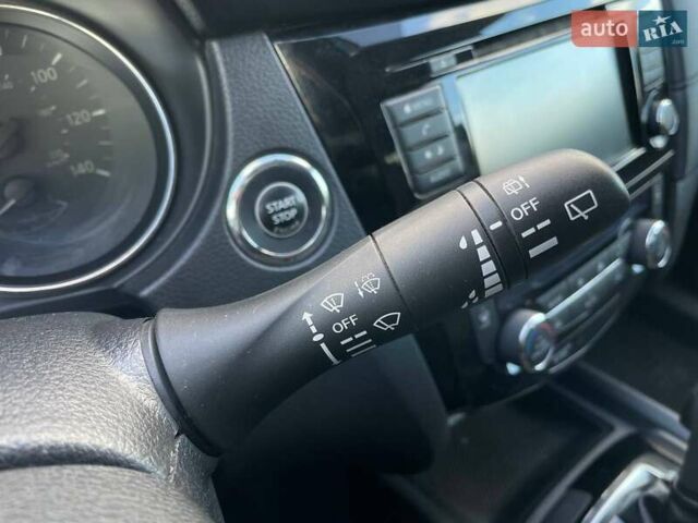 Черный Ниссан Rogue, объемом двигателя 2.49 л и пробегом 146 тыс. км за 13490 $, фото 28 на Automoto.ua