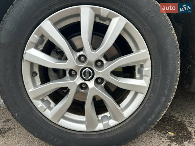 Черный Ниссан Rogue, объемом двигателя 2.49 л и пробегом 148 тыс. км за 14000 $, фото 24 на Automoto.ua