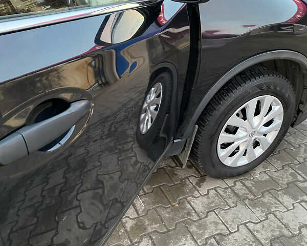 Чорний Ніссан Rogue, об'ємом двигуна 2.5 л та пробігом 63 тис. км за 15000 $, фото 131 на Automoto.ua