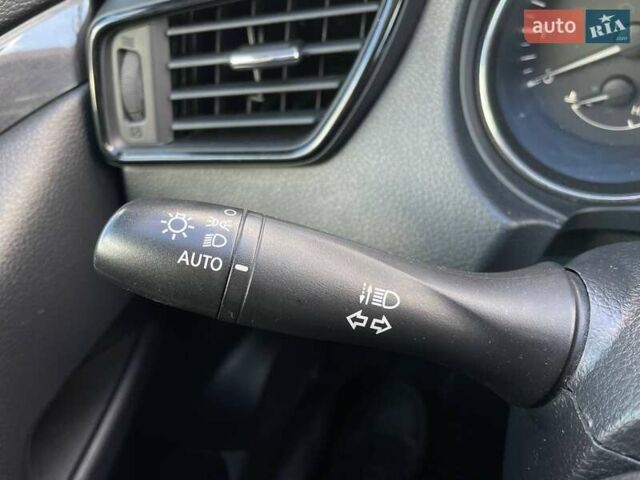 Черный Ниссан Rogue, объемом двигателя 2.49 л и пробегом 146 тыс. км за 13490 $, фото 24 на Automoto.ua