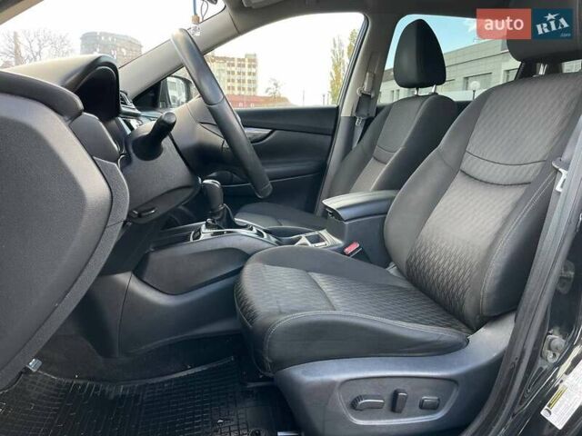 Черный Ниссан Rogue, объемом двигателя 2.49 л и пробегом 146 тыс. км за 13490 $, фото 21 на Automoto.ua