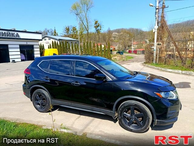 Черный Ниссан Rogue, объемом двигателя 2.5 л и пробегом 156 тыс. км за 13099 $, фото 3 на Automoto.ua