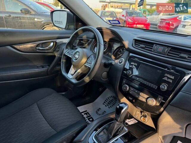 Черный Ниссан Rogue, объемом двигателя 2.5 л и пробегом 161 тыс. км за 9900 $, фото 12 на Automoto.ua