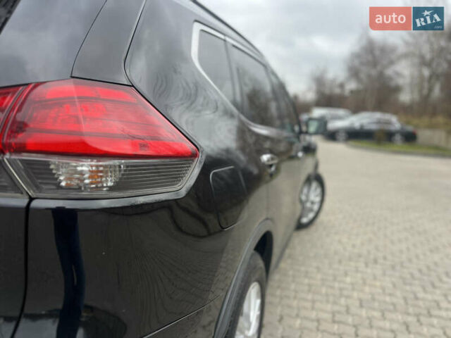 Черный Ниссан Rogue, объемом двигателя 2.5 л и пробегом 170 тыс. км за 13250 $, фото 8 на Automoto.ua