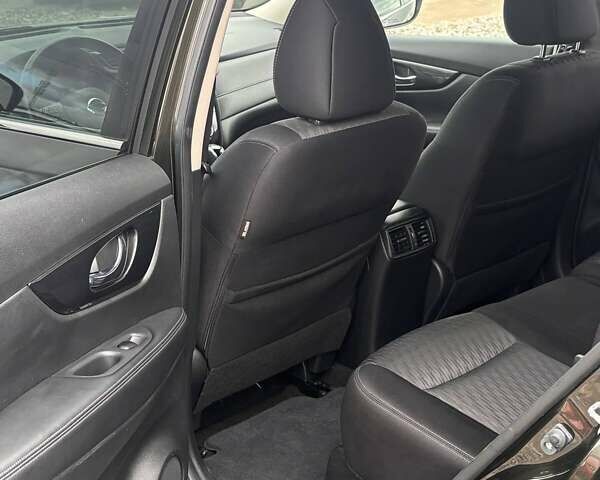 Ниссан Rogue 2017 в Львове на Automoto.ua Черный Ниссан Rogue, объемом двигателя 2.49 л и пробегом 249 тыс. км за 12900 $, фото 15 на Automoto.ua