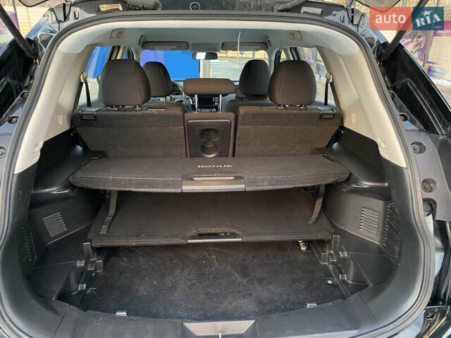 Чорний Ніссан Rogue, об'ємом двигуна 2.5 л та пробігом 63 тис. км за 15000 $, фото 123 на Automoto.ua