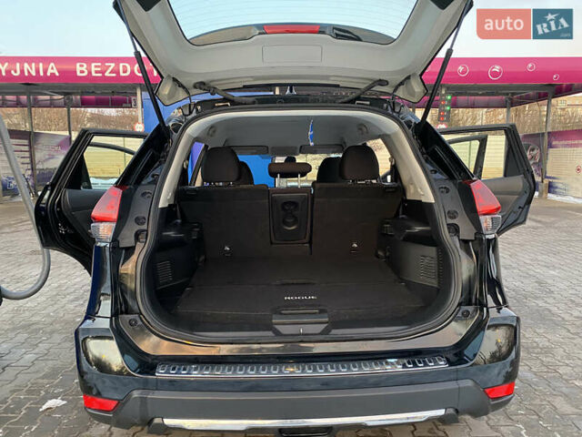 Чорний Ніссан Rogue, об'ємом двигуна 2.5 л та пробігом 63 тис. км за 15000 $, фото 117 на Automoto.ua