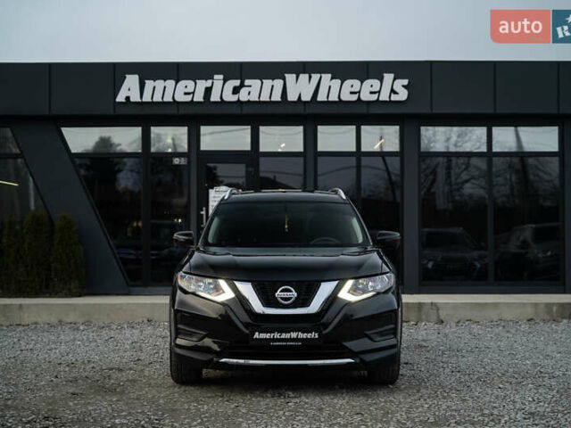 Черный Ниссан Rogue, объемом двигателя 2 л и пробегом 65 тыс. км за 17900 $, фото 1 на Automoto.ua