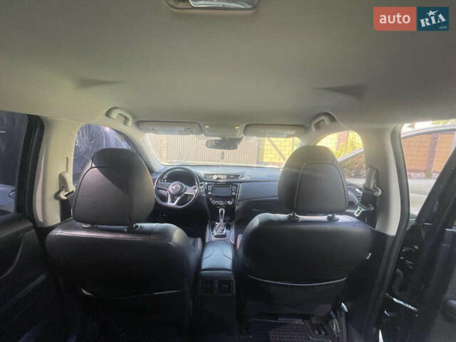 Черный Ниссан Rogue, объемом двигателя 2.5 л и пробегом 120 тыс. км за 16500 $, фото 13 на Automoto.ua