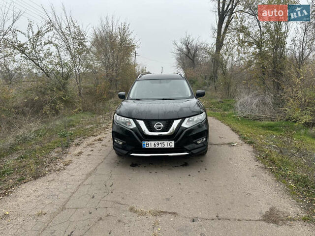 Черный Ниссан Rogue, объемом двигателя 2.49 л и пробегом 148 тыс. км за 14000 $, фото 1 на Automoto.ua