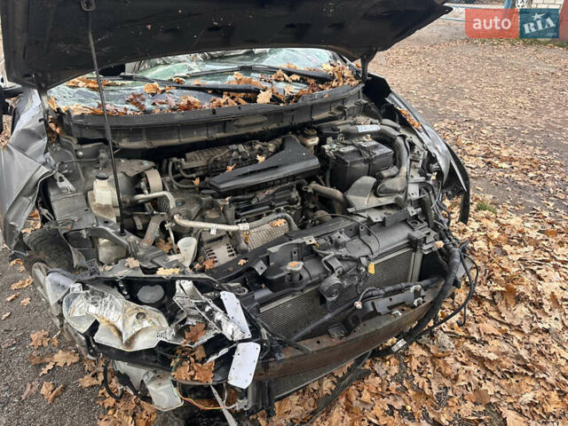 Черный Ниссан Rogue, объемом двигателя 0 л и пробегом 130 тыс. км за 5800 $, фото 5 на Automoto.ua