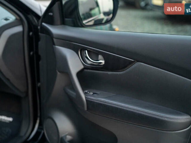 Черный Ниссан Rogue, объемом двигателя 2 л и пробегом 65 тыс. км за 17900 $, фото 39 на Automoto.ua