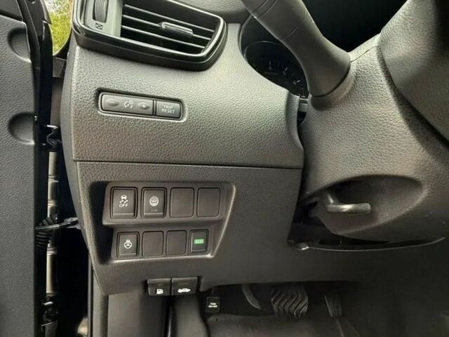 Черный Ниссан Rogue, объемом двигателя 2 л и пробегом 99 тыс. км за 10100 $, фото 14 на Automoto.ua