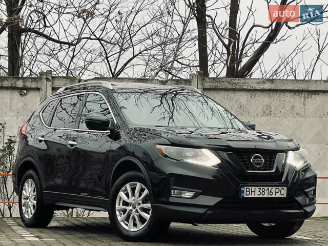 Черный Ниссан Rogue, объемом двигателя 2.5 л и пробегом 132 тыс. км за 12900 $, фото 5 на Automoto.ua
