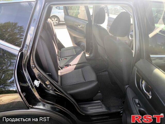 Чорний Ніссан Rogue, об'ємом двигуна 2.5 л та пробігом 129 тис. км за 12500 $, фото 6 на Automoto.ua