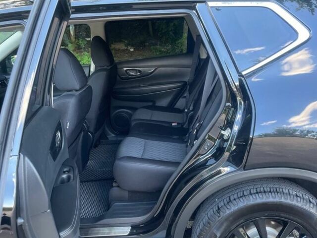 Черный Ниссан Rogue, объемом двигателя 2.5 л и пробегом 118 тыс. км за 15500 $, фото 10 на Automoto.ua