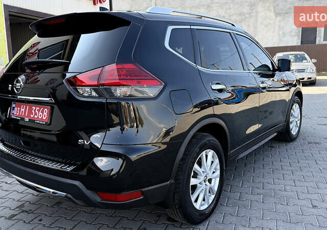 Черный Ниссан Rogue, объемом двигателя 2.5 л и пробегом 227 тыс. км за 12700 $, фото 3 на Automoto.ua