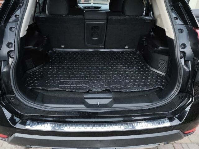 Чорний Ніссан Rogue, об'ємом двигуна 2.5 л та пробігом 150 тис. км за 12900 $, фото 6 на Automoto.ua