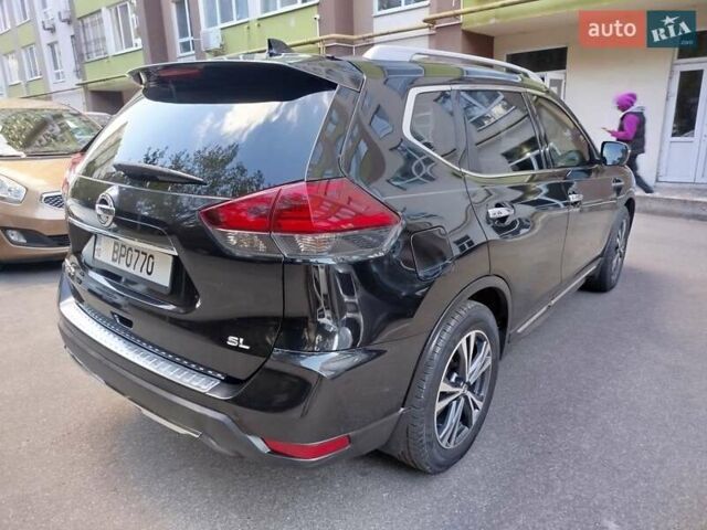 Черный Ниссан Rogue, объемом двигателя 2.49 л и пробегом 106 тыс. км за 17800 $, фото 5 на Automoto.ua