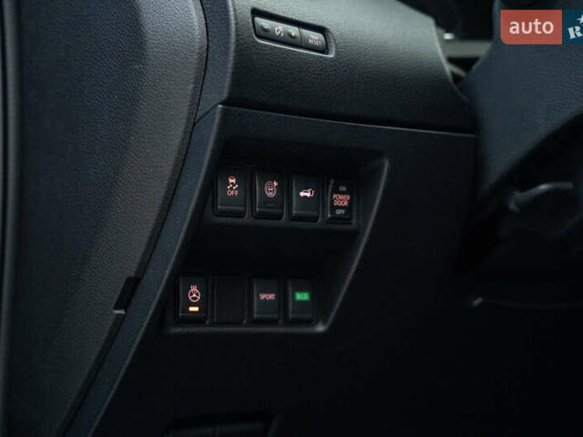 Черный Ниссан Rogue, объемом двигателя 2 л и пробегом 65 тыс. км за 17900 $, фото 18 на Automoto.ua