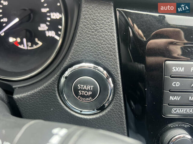 Черный Ниссан Rogue, объемом двигателя 2.5 л и пробегом 170 тыс. км за 13250 $, фото 24 на Automoto.ua