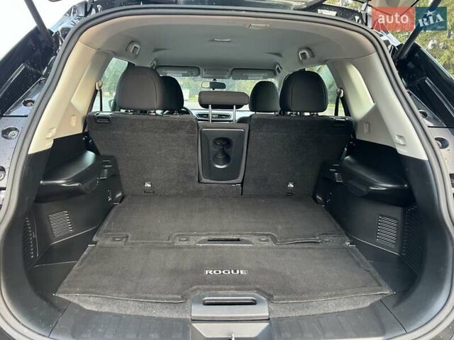 Черный Ниссан Rogue, объемом двигателя 2.5 л и пробегом 220 тыс. км за 11990 $, фото 28 на Automoto.ua