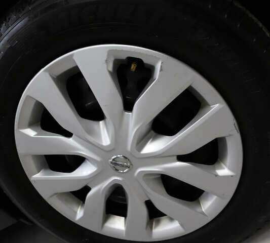 Чорний Ніссан Rogue, об'ємом двигуна 2.5 л та пробігом 141 тис. км за 11900 $, фото 27 на Automoto.ua