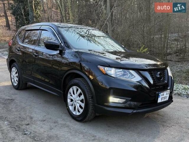 Черный Ниссан Rogue, объемом двигателя 2.49 л и пробегом 129 тыс. км за 15700 $, фото 2 на Automoto.ua