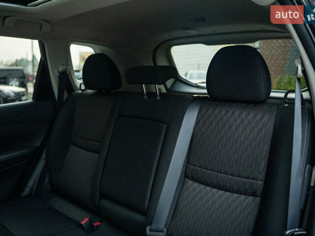 Черный Ниссан Rogue, объемом двигателя 2 л и пробегом 65 тыс. км за 17900 $, фото 35 на Automoto.ua