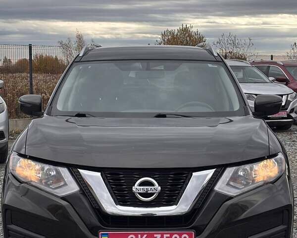 Ниссан Rogue 2017 в Львове на Automoto.ua Черный Ниссан Rogue, объемом двигателя 2.49 л и пробегом 249 тыс. км за 12900 $, фото 2 на Automoto.ua