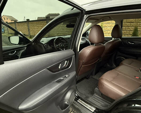 Черный Ниссан Rogue, объемом двигателя 2.5 л и пробегом 147 тыс. км за 15100 $, фото 23 на Automoto.ua