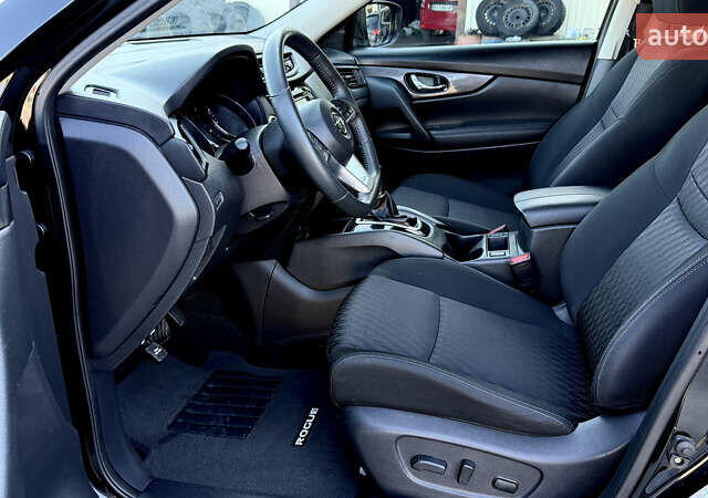 Черный Ниссан Rogue, объемом двигателя 2.5 л и пробегом 227 тыс. км за 12700 $, фото 18 на Automoto.ua