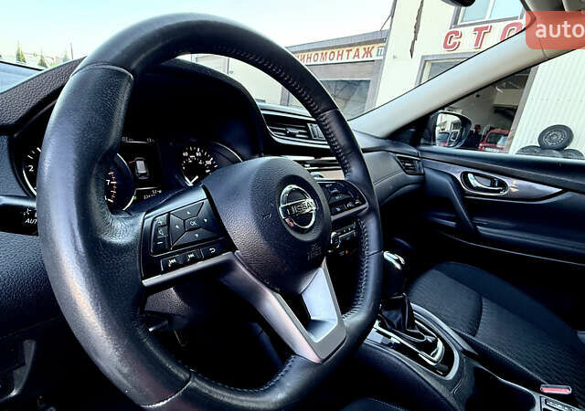 Черный Ниссан Rogue, объемом двигателя 2.5 л и пробегом 227 тыс. км за 12700 $, фото 23 на Automoto.ua