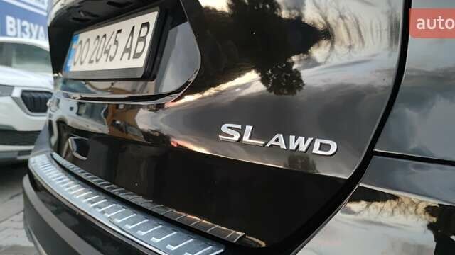 Черный Ниссан Rogue, объемом двигателя 2.49 л и пробегом 144 тыс. км за 16000 $, фото 3 на Automoto.ua