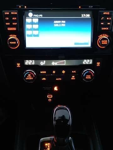 Черный Ниссан Rogue, объемом двигателя 2.49 л и пробегом 144 тыс. км за 16000 $, фото 20 на Automoto.ua