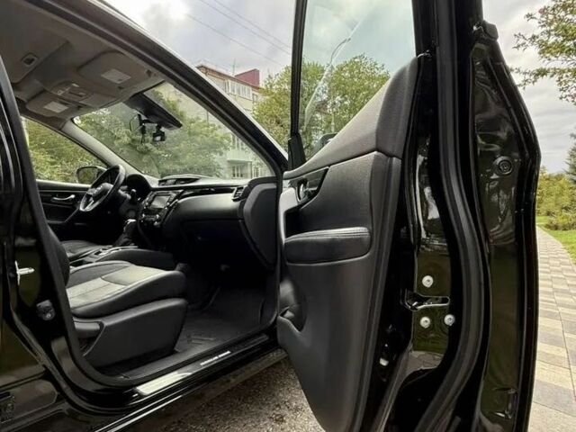 Черный Ниссан Rogue, объемом двигателя 2 л и пробегом 99 тыс. км за 10100 $, фото 8 на Automoto.ua