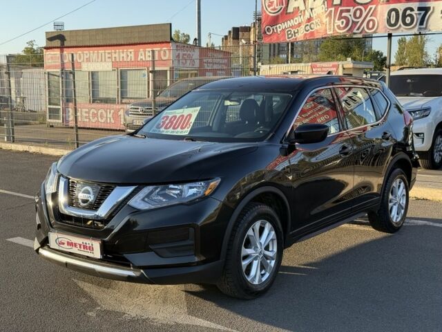 Черный Ниссан Rogue, объемом двигателя 2.5 л и пробегом 122 тыс. км за 12600 $, фото 1 на Automoto.ua