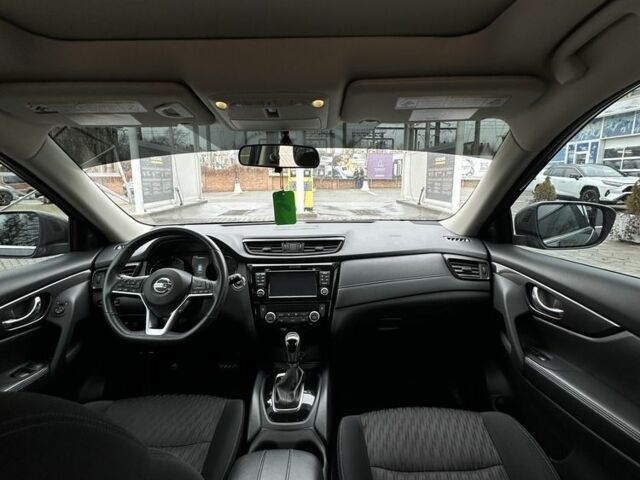 Черный Ниссан Rogue, объемом двигателя 2 л и пробегом 65 тыс. км за 16800 $, фото 14 на Automoto.ua