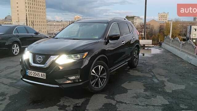 Черный Ниссан Rogue, объемом двигателя 2.49 л и пробегом 144 тыс. км за 16000 $, фото 8 на Automoto.ua