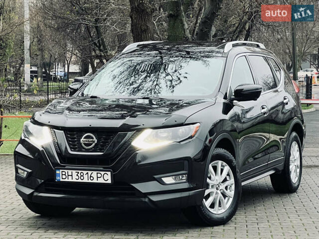Черный Ниссан Rogue, объемом двигателя 2.5 л и пробегом 132 тыс. км за 12900 $, фото 3 на Automoto.ua