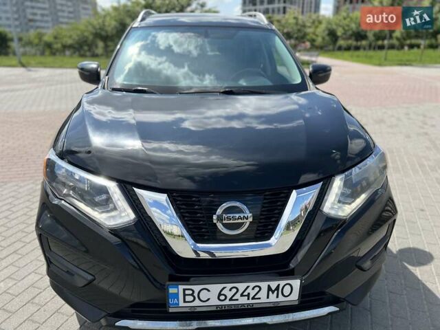 Черный Ниссан Rogue, объемом двигателя 2.49 л и пробегом 151 тыс. км за 12500 $, фото 4 на Automoto.ua