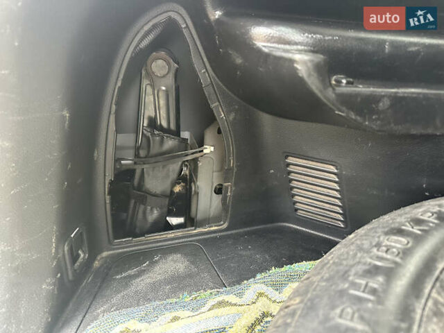 Черный Ниссан Rogue, объемом двигателя 2.49 л и пробегом 148 тыс. км за 14000 $, фото 9 на Automoto.ua