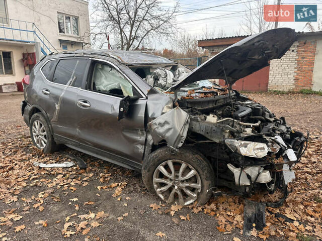 Черный Ниссан Rogue, объемом двигателя 0 л и пробегом 130 тыс. км за 5800 $, фото 3 на Automoto.ua